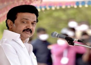 പുതുച്ചേരിക്ക് സംസ്ഥാന പദവി, നീറ്റ് പരീക്ഷ നിരോധനം; പ്രകടനപത്രിക പുറത്തിറക്കി ഡിഎംകെ, ജനങ്ങളുടെ പ്രകടന പത്രികയെന്ന് സ്റ്റാലിൻ